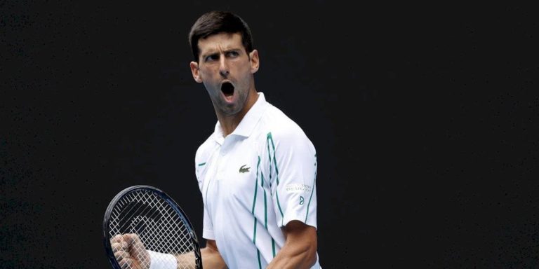 DJOKOVIC FACIL Y FEDERER SUFRIENDO, YA ESTAN EN OCTAVOS DE FINAL EN AUSTRALIA