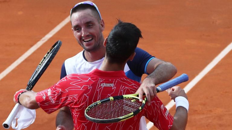 ARRANCO EL “ADRIA TOUR” Y CAYÓ DJOKOVIC