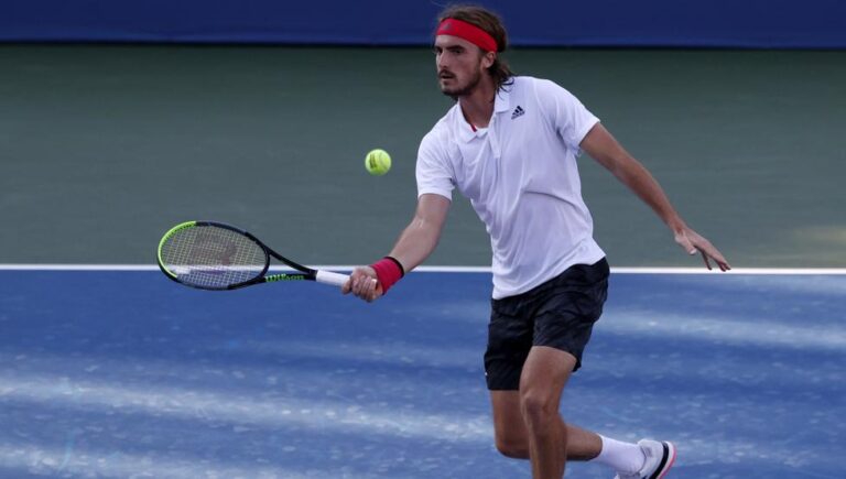 GANO TSITSIPAS Y CAEN FAVORITAS EN CINCINNATI