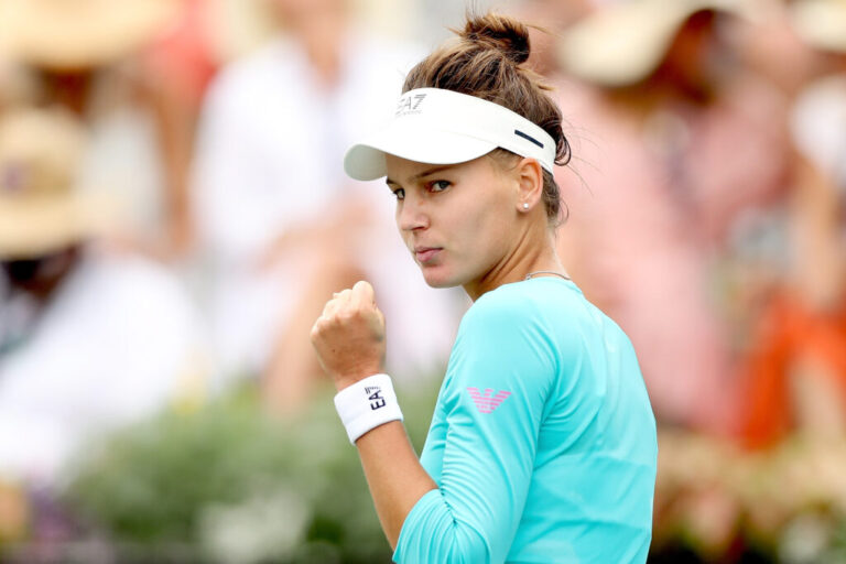 KUDERMETOVA MONARCA POR 1a VEZ EN CHARLESTON