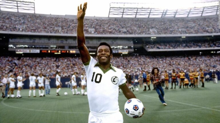 BRASIL RINDE HOMENAJE A PELÉ A UN AÑO DE SU FALLECIMIENTO