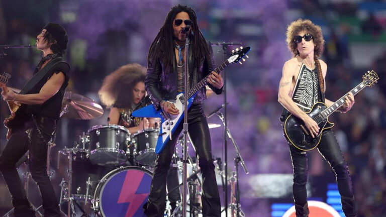 FUERTES CRÍTICAS CONTRA LENNY KRAVITZ POR SU PRESENTACIÓN EN LA FINAL DE LA CHAMPIONS LEAGUE
