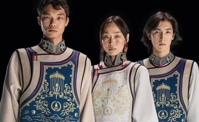 EL UNIFORME DE LA DELEGACIÓN DE MONGOLIA DESTACA POR SU BELLEZA DENTRO DE LAS DEMÁS NACIONES EN PARÍS 2024