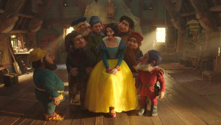 LAS CRÍTICAS EN CONTRA DE LA NUEVA CINTA LIVE ACTION DEL CLÁSICO DE DISNEY BLANCANIEVES