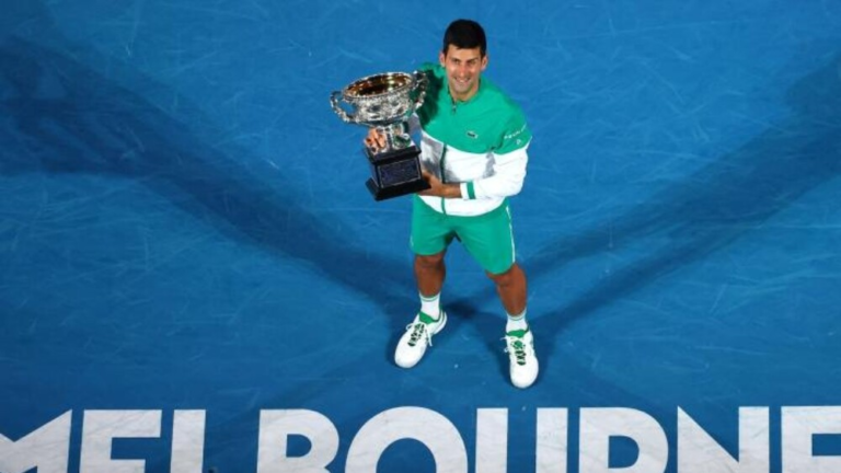 DJOKOVIC FUE ENVENENADO EN AUSTRALIA, CUANDO LO RETUVIERON EN EL HOTEL Y LUEGO DEPORTADO.