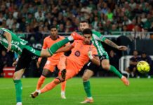 Barcelona vuelve a remontar y vence 3-5 al Betis en un partido lleno de altibajos