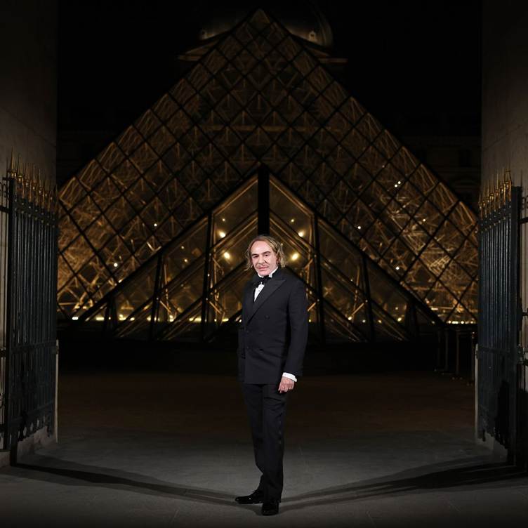 LA MET GALA 2027 HOMENAJEARÁ A JOHN GALLIANO MARCANDO EL REGRESO DEL REY DEL DRAMATISMO