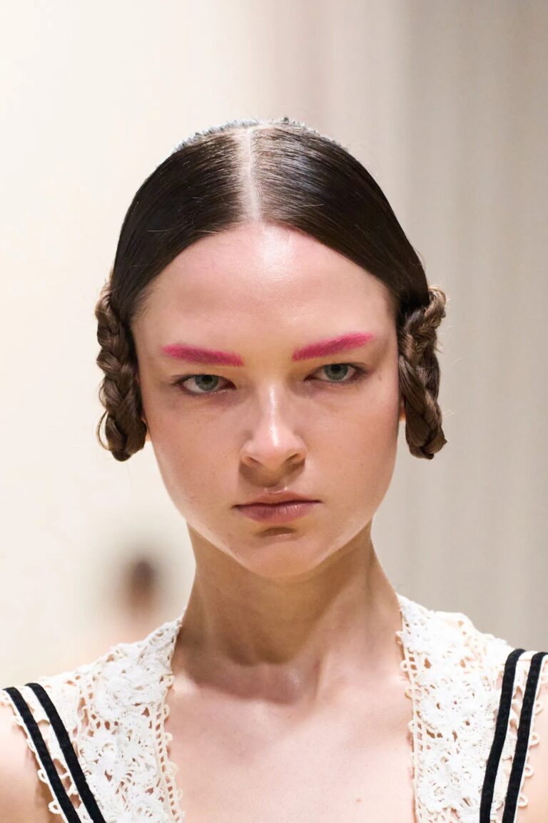 EL FIN DE LA “CEJA PERFECTA” CON LAS TENDENCIAS DE CEJAS PARA OTOÑO-INVIERNO 2026